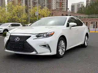 Lexus ES 2017