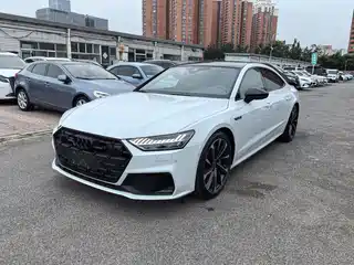 Audi A7L 2025