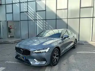Volvo S60 2024