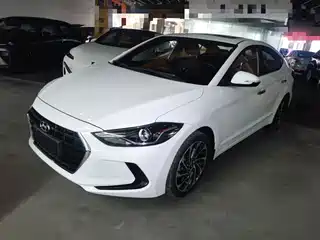 Hyundai Elantra 2020