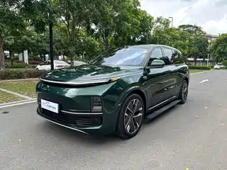 Li Auto Li Xiang L9 2025