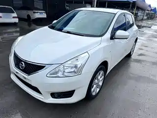 Nissan Tiida 2011