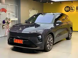 NIO ES8 2024