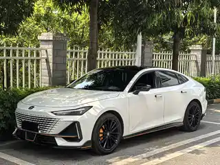 Changan UNI-V 2022