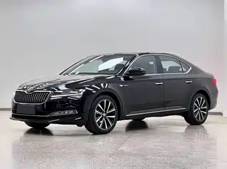 Škoda Superb 2024