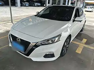 Nissan Teana 2021