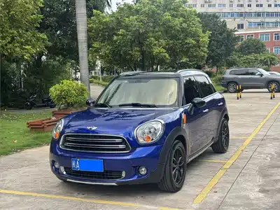 MINI COUNTRYMAN 2015