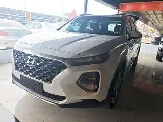 Hyundai Santa Fe 2023