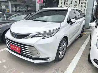 Toyota Sienna 2023
