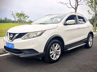 Nissan Qashqai 2015