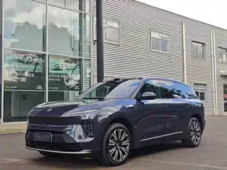 NIO ES8 2024