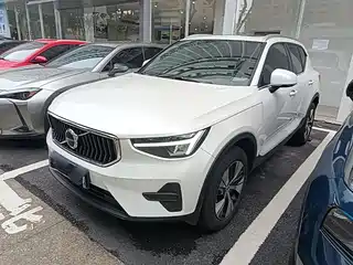 Volvo XC40 2023
