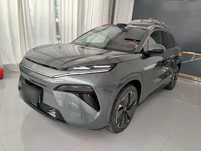 BYD Tang L 2025