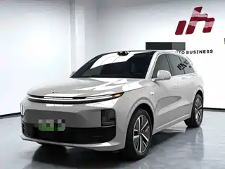 Li Auto L6 2025
