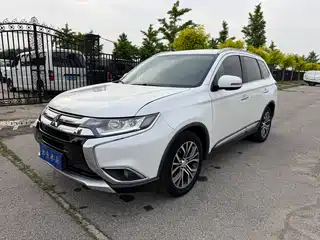 Mitsubishi Outlander 2018