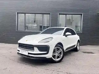 Porsche Macan 2025