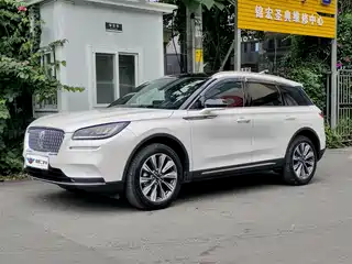 Lincoln Adventurer 2022