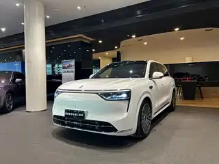 AITO Wenjie M8 2025