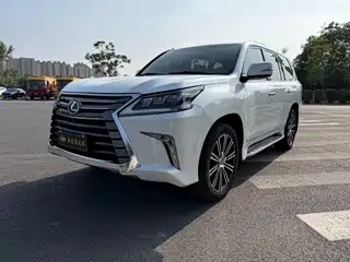 Lexus LX 2019