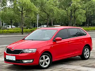 Škoda Rapid Spaceback 2016