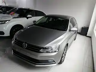 Volkswagen Sagitar 2016