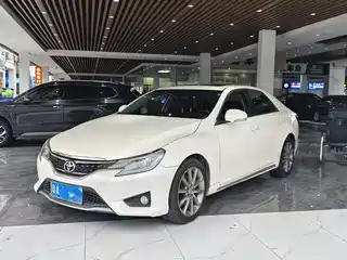 Toyota Reiz 2014