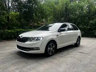 Škoda Rapid Spaceback 2017