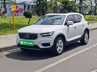 Volvo XC40 2021