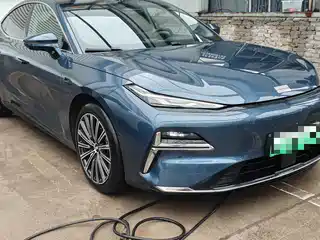Geely Galaxy Xingyao 8 2025
