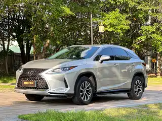 Lexus RX 2022