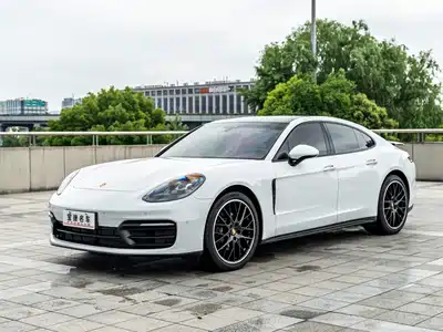Porsche Panamera 2022