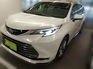 Toyota Sienna 2022
