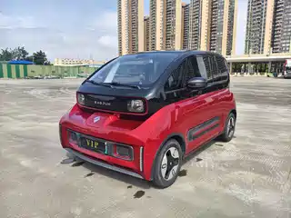 Baojun E300 2021