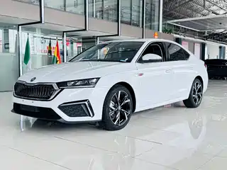 Škoda Octavia 2023