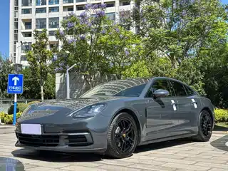 Porsche Panamera 2018