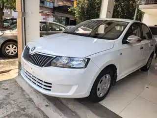 Škoda Rapid 2015