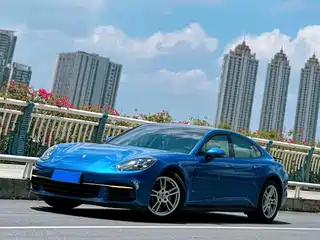 Porsche Panamera 2016
