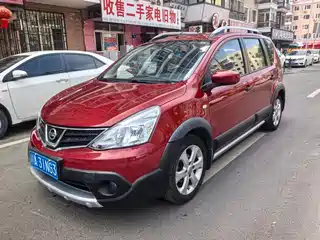 Nissan Livina 2015