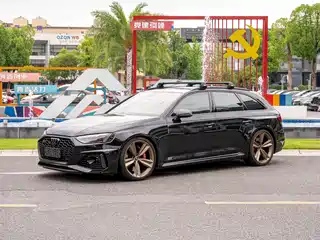 Audi Audi RS 4 2023