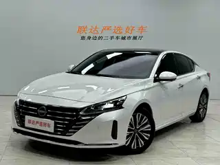 Nissan Teana 2024