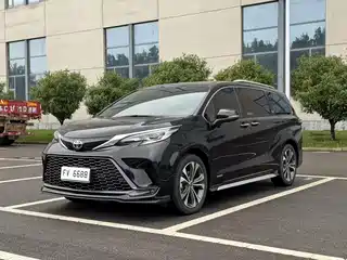 Toyota Granvia 2023