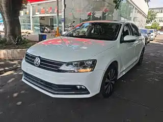 Volkswagen Sagitar 2016