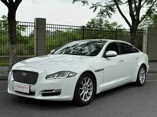 Jaguar XJ 2017