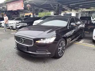 Volvo S90 2023