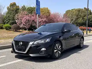 Nissan Teana 2022