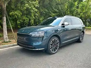 AITO Wenjie M9 2023