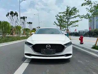Mazda Mazda3 Axela 2024