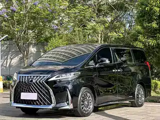 Lexus LM 2023