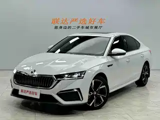 Škoda Octavia 2023