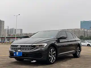 Volkswagen Sagitar 2022